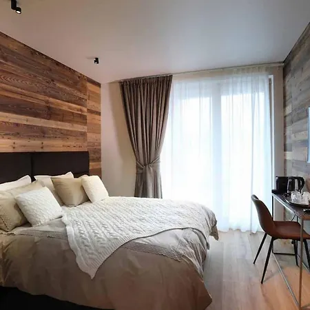 Villa 5br Lovely Mountain With View Chalet - What'app - 0039-3512-039-610 - For Reservations! Breuil-Cervinia