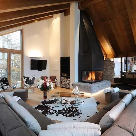 Villa 5br Lovely Mountain With View Chalet - What'app - 0039-3512-039-610 - For Reservations!