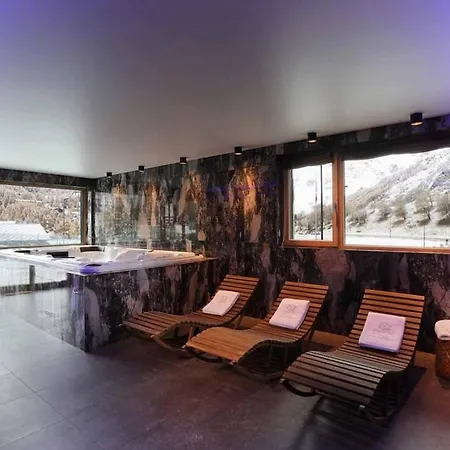 5br Lovely Mountain With View Chalet - What'app - 0039-3512-039-610 - For Reservations! Villa