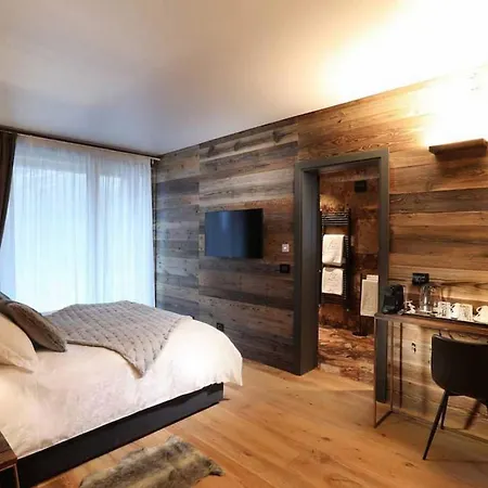 5br Lovely Mountain With View Chalet - What'app - 0039-3512-039-610 - For Reservations! Breuil-Cervinia