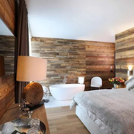 5br Lovely Mountain With View Chalet - What'app - 0039-3512-039-610 - For Reservations! 别墅